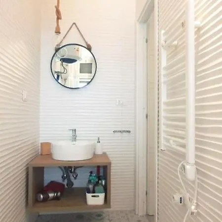 Cheerful Flat In Funky 로마