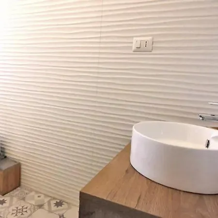 公寓 Cheerful Flat In Funky 罗马