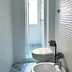 Cheerful Flat In Funky