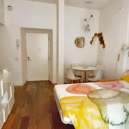 דירה Cheerful Flat In Funky רומא